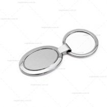Brinde chaveiro em metal em formato oval personalizado.