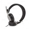 Brindes fones de ouvido personalizados.