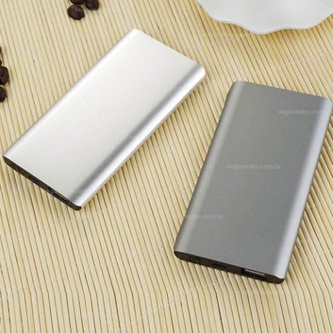 Brindes carregadores portáteis 5600mAh personalizados.