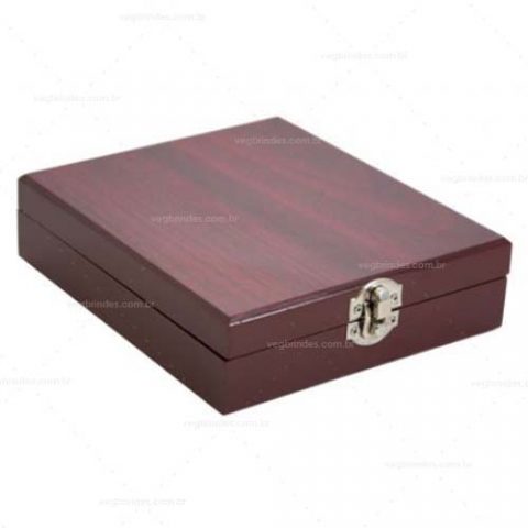 Brindes kits vinho 4pçs personalizados.