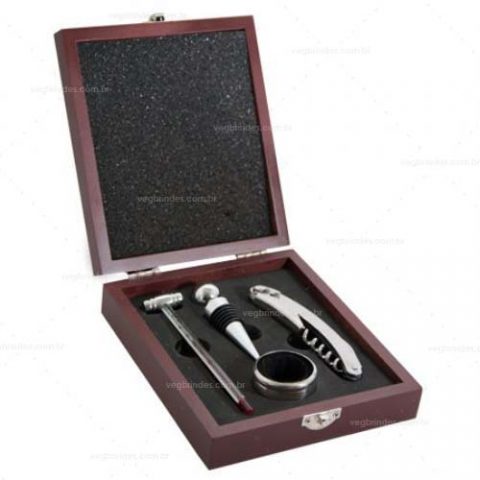 Brindes kits vinho 4pçs personalizados.