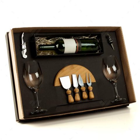 Brindes Kits Queijos e Vinhos Personalizados.