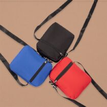 Brinde Mini Bolsa Transversal Oxford Personalizada - Veg Brindes Curitiba Personalizados. Brinde Mini Bolsa Transversal Oxford Personalizada - Veg Brindes Curitiba Personalizados.